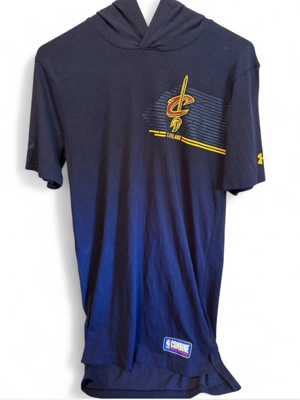 Under Armour Navy Cleveland Cavaliers Short Sleeve Long Hoodie Tee